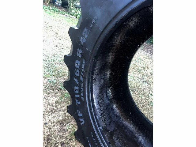 Trelleborg tm1060 2 tractorbanden - afbeelding 7 van  8
