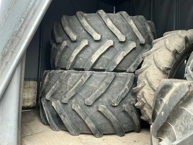Trelleborg tm900 high power tractorband met velg (2x) - afbeelding 1 van  8