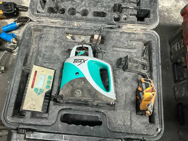 Triax mp400 bouwlaser - afbeelding 1 van  4
