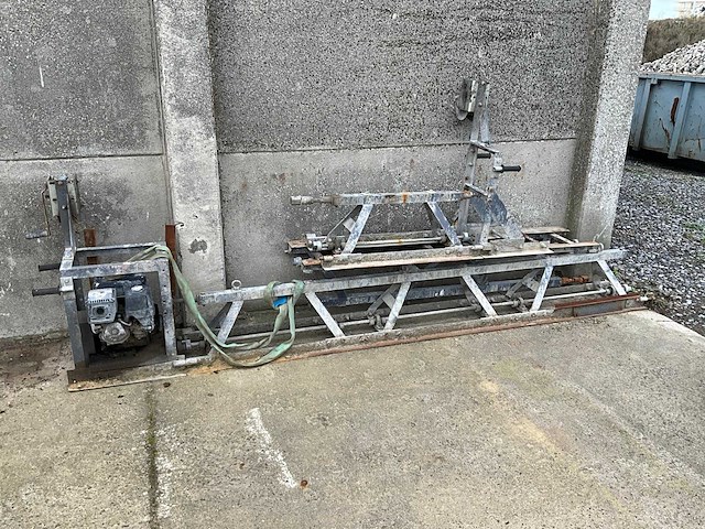 Trilbalk voor betonwerken - afbeelding 1 van  9