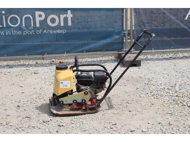 Trilplaat dynapac lf15 benzine - afbeelding 1 van  1