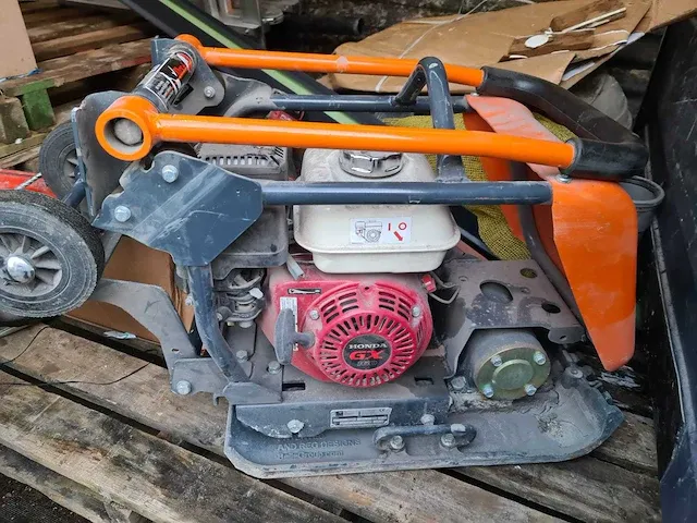Trilplaat met wielset - afbeelding 1 van  3