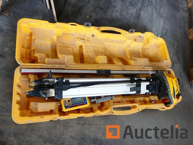 Trimble ll300 roterende laser niveau kit - afbeelding 6 van  8