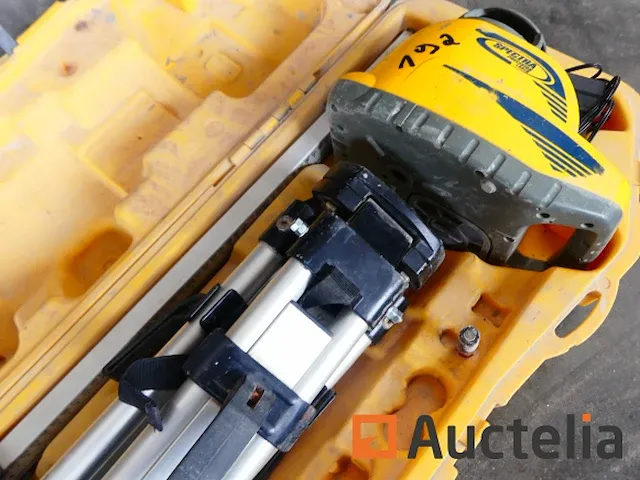 Trimble ll300 roterende laser niveau kit - afbeelding 7 van  8