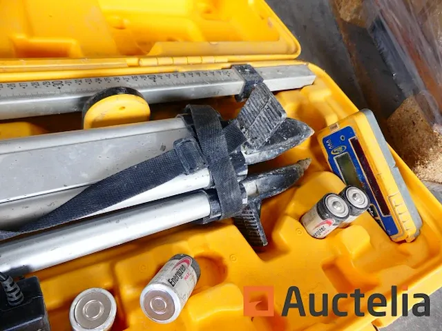 Trimble ll300n roterende laser niveau kit - afbeelding 5 van  8