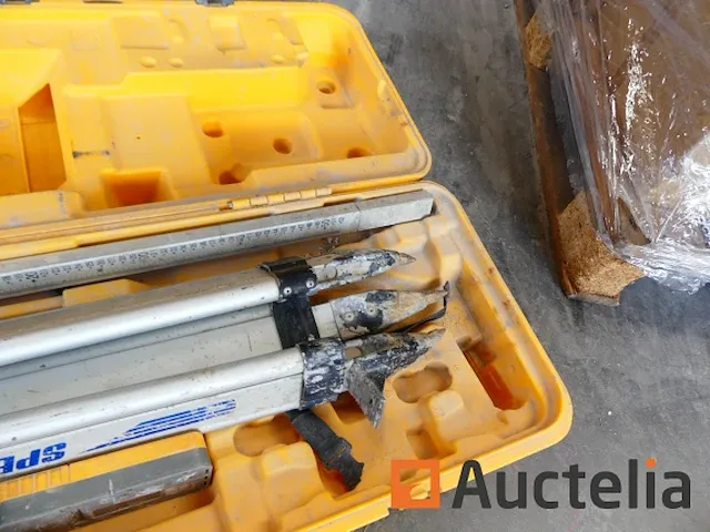 Trimble ll300n roterende laser niveau kit - afbeelding 1 van  8