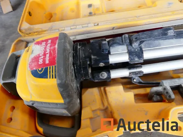 Trimble ll300n roterende laser niveau kit - afbeelding 9 van  10