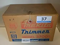 Trimmer makita type 3700b - afbeelding 2 van  4