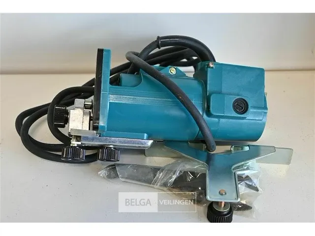 Trimmer makita type 3700b - afbeelding 3 van  3