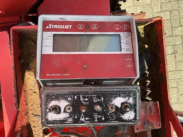 Trioliet tm2-s-1200 uitkuilmachine - afbeelding 14 van  22