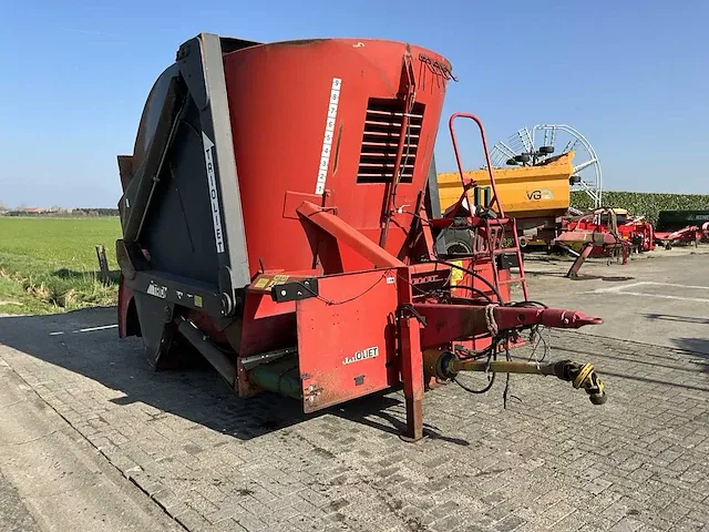 Trioliet tm2-s-1200 uitkuilmachine - afbeelding 16 van  22