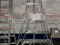 Tripod ladder hase gawa - afbeelding 1 van  4