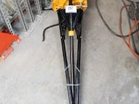 Tripod - afbeelding 1 van  2
