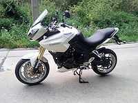 Triumph - tiger - motorfiets - afbeelding 6 van  9