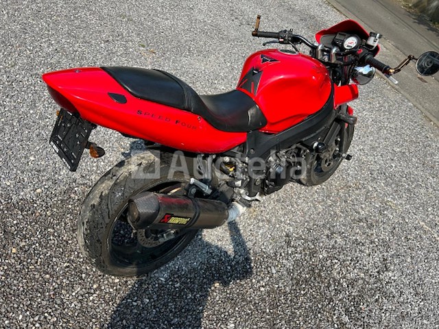 Triumph speed four 600 cc motorfiets - 2006 - afbeelding 1 van  9