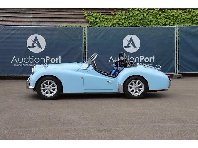 Triumph tr3 - outstanding condition - slightly rally prepared - 1958 (marge) - afbeelding 1 van  1