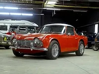 Triumph tr4 'surrey top' - afbeelding 1 van  48