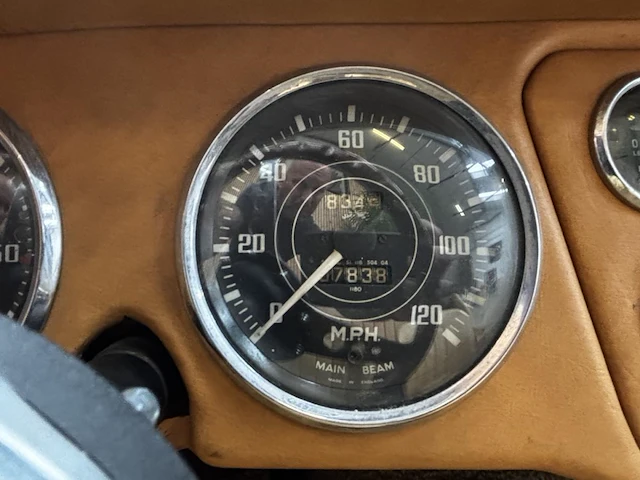 Triumph tr - afbeelding 2 van  23