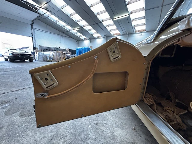 Triumph tr - afbeelding 7 van  23