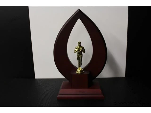 Trofee - afbeelding 4 van  4