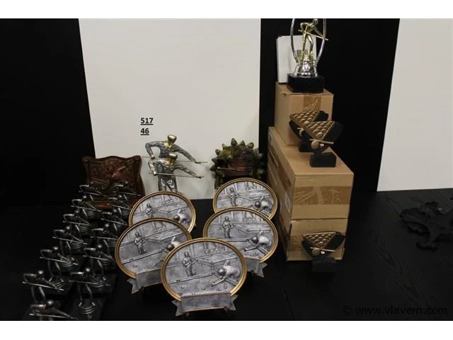 Trofee - afbeelding 2 van  2