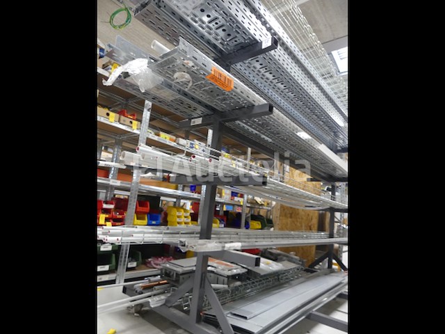 Trolley met 6 niveaus op wielen - afbeelding 1 van  5