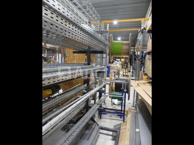 Trolley met 6 niveaus op wielen - afbeelding 2 van  5