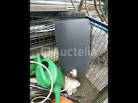 Trolley met zijn inhoud - afbeelding 3 van  6