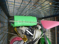Trolley met zijn inhoud - afbeelding 4 van  6