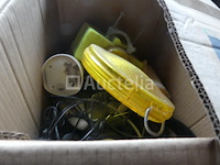 Trolley met zijn inhoud - afbeelding 2 van  11