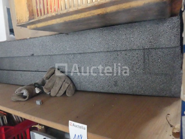 Trolley met zijn inhoud - afbeelding 3 van  11