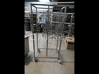 Trolley voor dienbladen op wielen - afbeelding 4 van  4