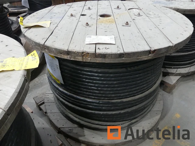 Trommel met 4 x 25 gepantserde kabel (500 m) - afbeelding 1 van  5