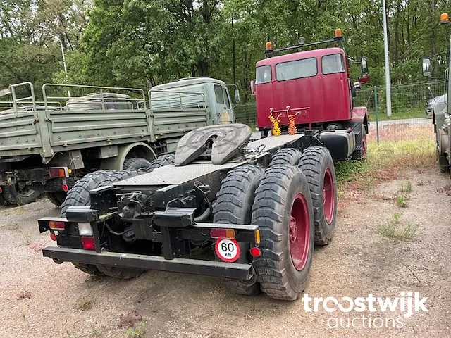Truck met koppelplateau - afbeelding 13 van  16