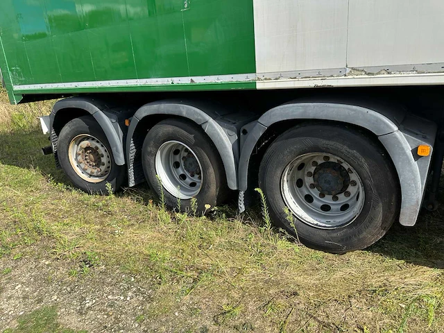 Truck met palfinger kraan and kipper - afbeelding 4 van  33