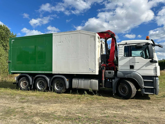 Truck met palfinger kraan and kipper - afbeelding 23 van  33