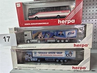 Trucks en bus 3 stuks - afbeelding 1 van  3