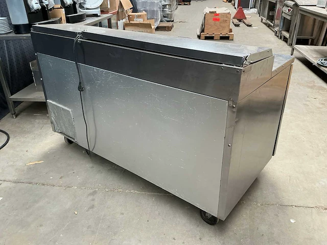 True ttp-670-4 gekoelde tafel met saladette - afbeelding 3 van  9