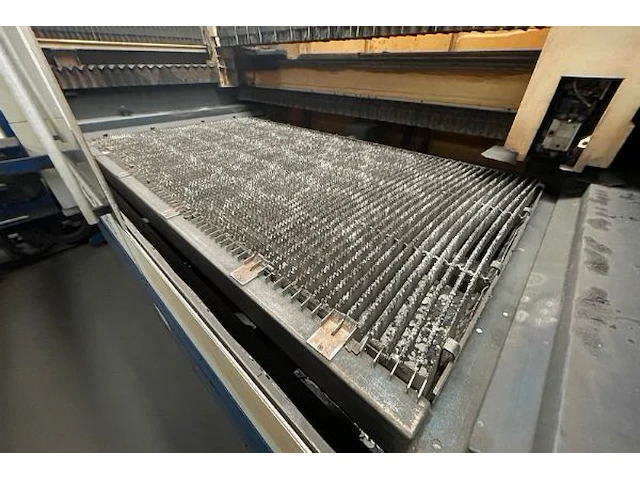 Trumpf trulaser 2525 laser snijmachine - afbeelding 2 van  49