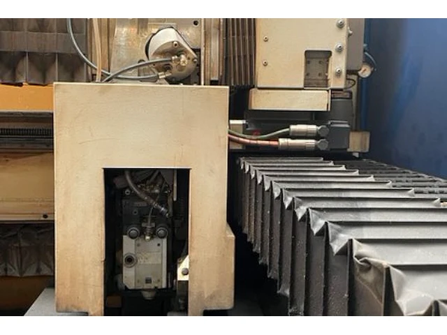 Trumpf trulaser 2525 laser snijmachine - afbeelding 47 van  49