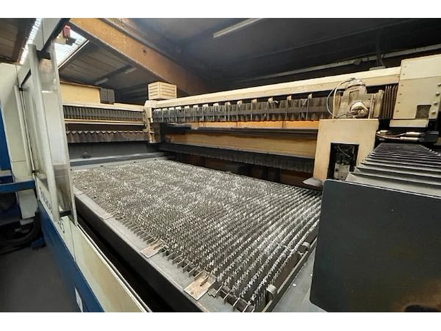 Trumpf trulaser 2525 laser snijmachine - afbeelding 48 van  49