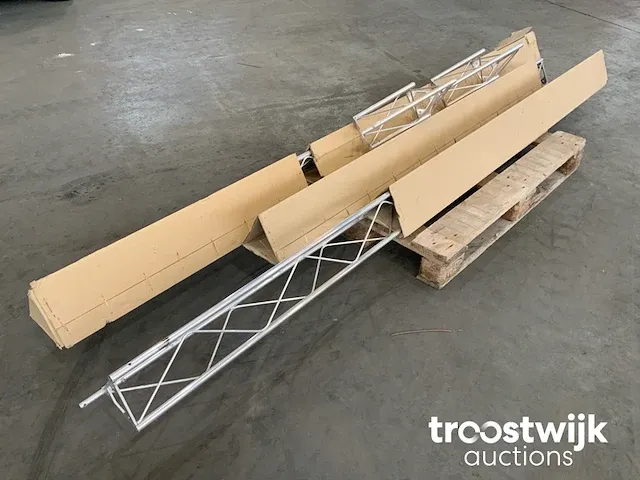 Truss - afbeelding 1 van  4