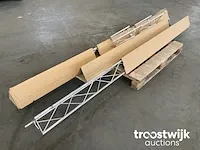 Truss - afbeelding 1 van  4