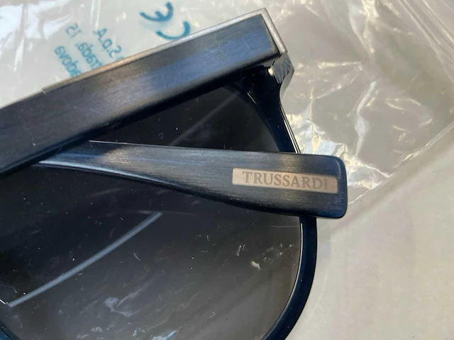 Trussardi zonnebril (10x) - afbeelding 4 van  12