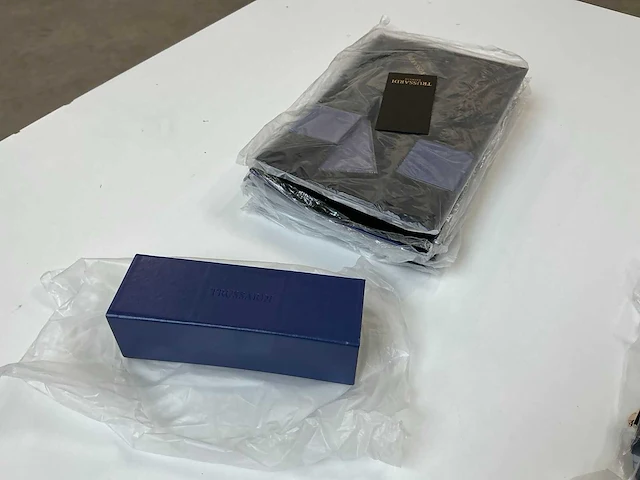 Trussardi zonnebril (10x) - afbeelding 11 van  12