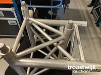 Trusshoekstuk t-stuk 4-benen - afbeelding 1 van  4