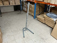 Ts1217 medicijnbal rek - afbeelding 1 van  3