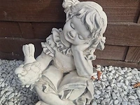 Tuinbeeld meisje 39cm - afbeelding 1 van  3