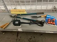 Tuingereedschap - afbeelding 1 van  12