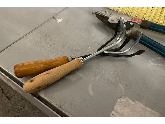 Tuingereedschap - afbeelding 8 van  12